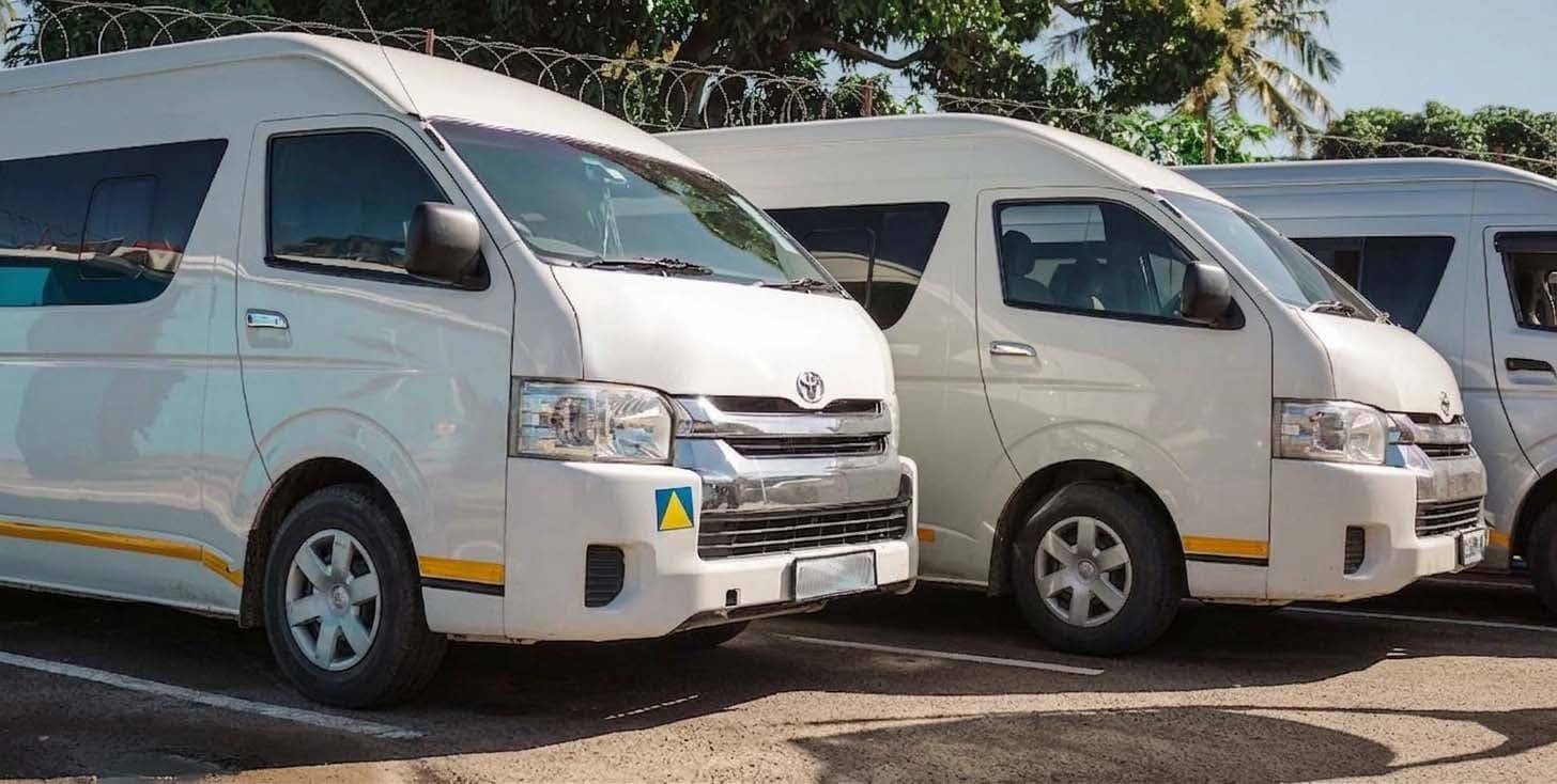 Toyota Quantum for Maputo to Tofo transfer - Romeo Transfers